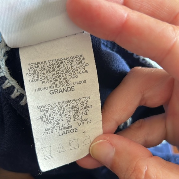 90s Vintage Bobbie Brooks Large Navy Cottage Screen Printed SS Tee Shirt - Picture 9 of 9